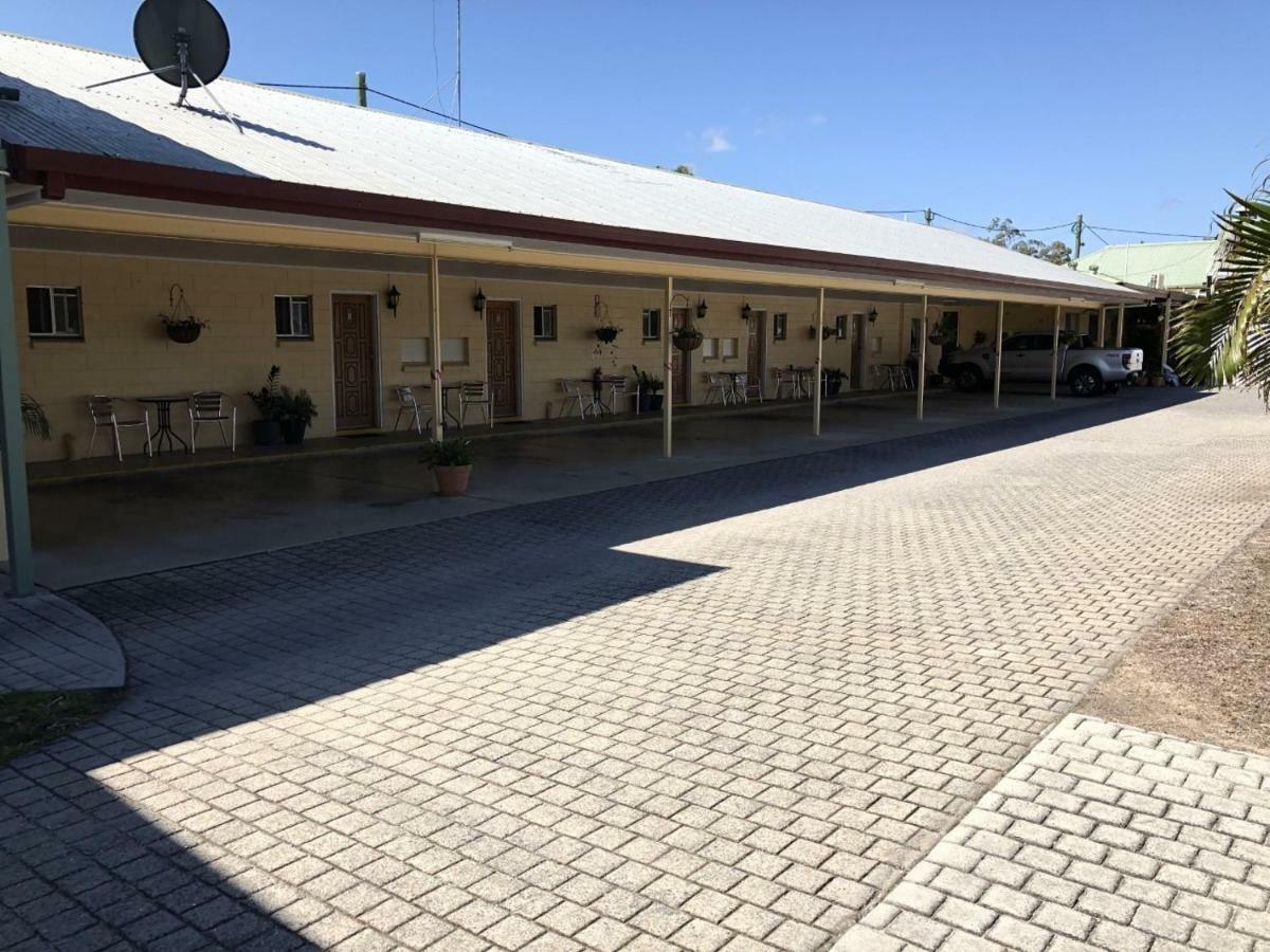 Bororen Hotel Motel Exterior photo
